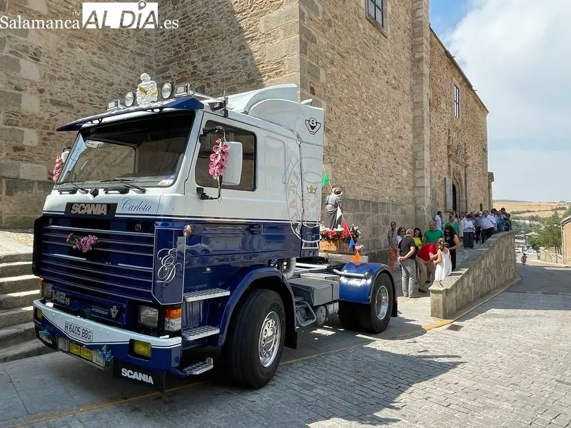 Foto 4 - Los transportistas y conductores albenses no fallan a San Crist&oacute;bal
