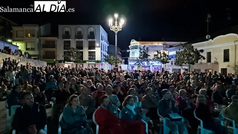 Actuación de Mayalde en Vitigudino / CORRAL