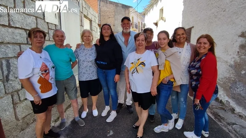 Primer encierro de las fiestas de Villarino con novillos de Valrubio / CORRAL