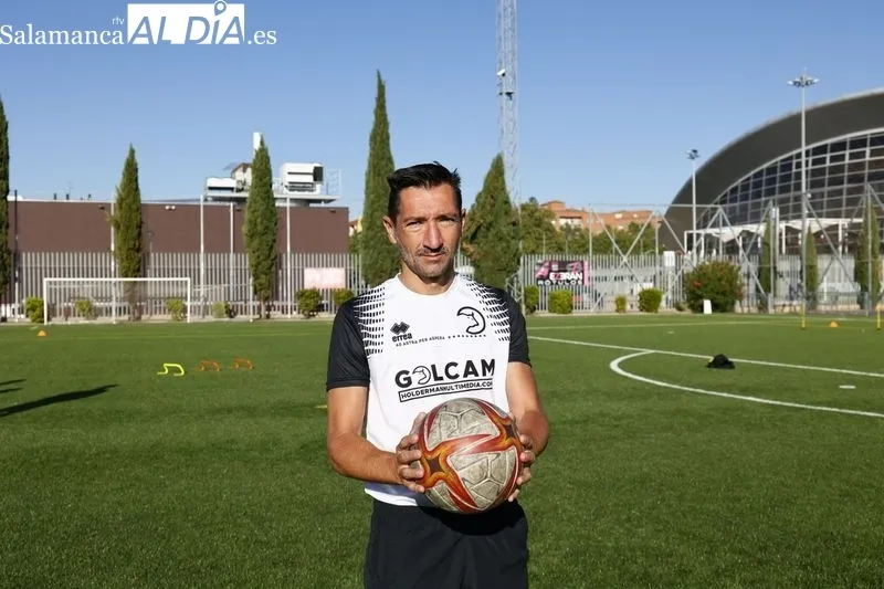Raúl Casañ, en el Vicente del Bosque, durante un entrenamiento / Fotos: David Sañudo