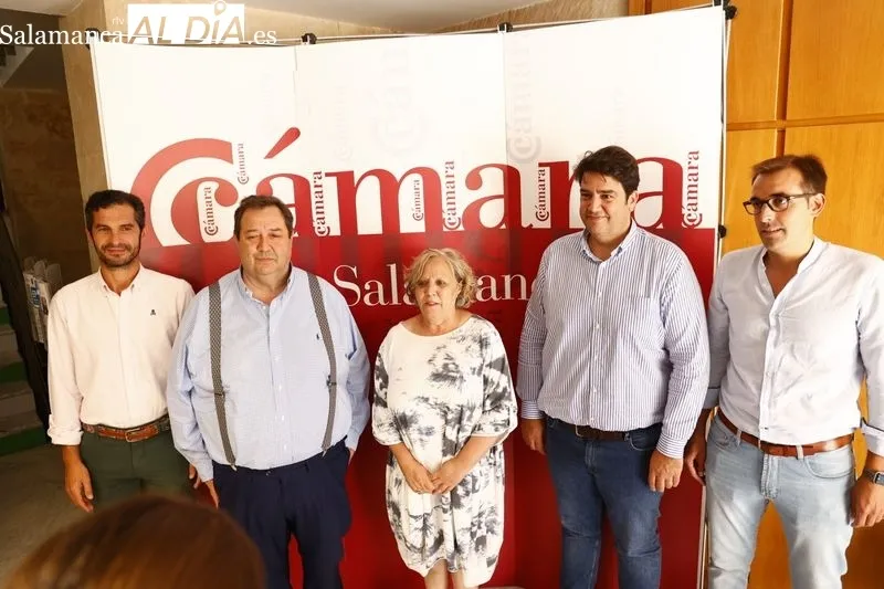 Reunión de la Cámara de Salamanca y la subdelegada del Gobierno. Fotos: David Sañudo