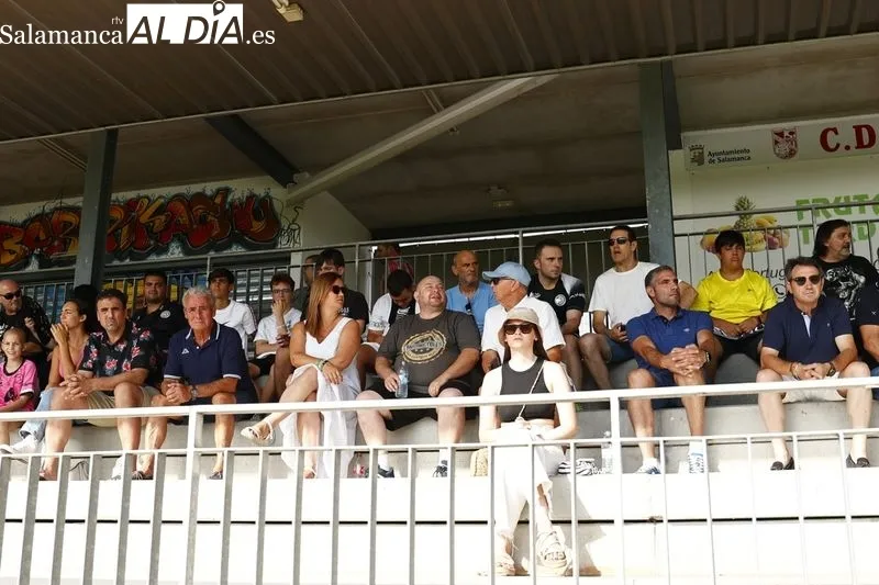 Foto 10 - La afici&oacute;n de Unionistas, fiel a su equipo en el Vicente del Bosque