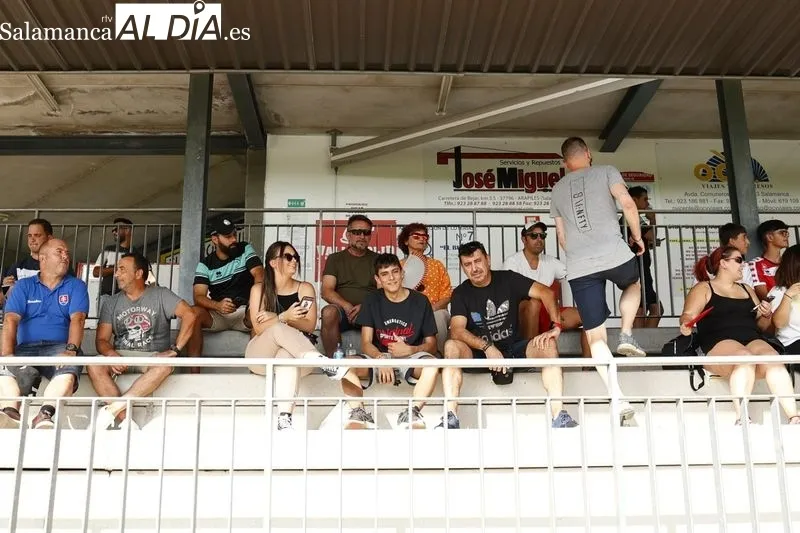 Foto 7 - La afici&oacute;n de Unionistas, fiel a su equipo en el Vicente del Bosque