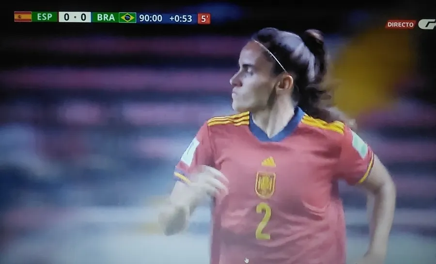 Foto 2 - Carmen &Aacute;lvarez S&aacute;nchez hace su debut en un Mundial de F&uacute;tbol ante Brasil