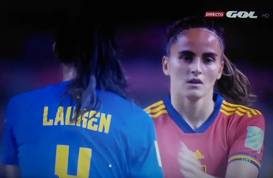 Foto 5 - Carmen &Aacute;lvarez S&aacute;nchez hace su debut en un Mundial de F&uacute;tbol ante Brasil