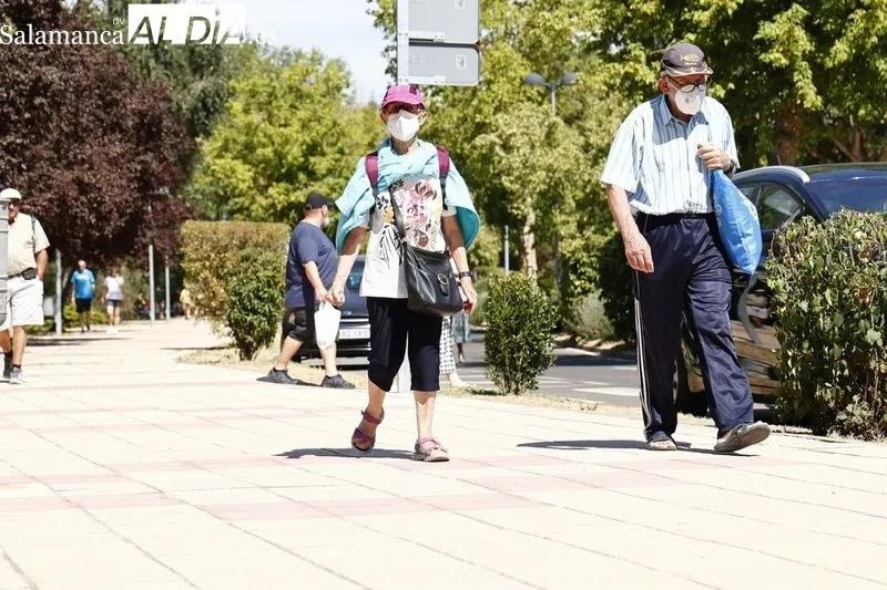 Paseantes y deportistas, esta mañana de domingo en La Aldehuela
