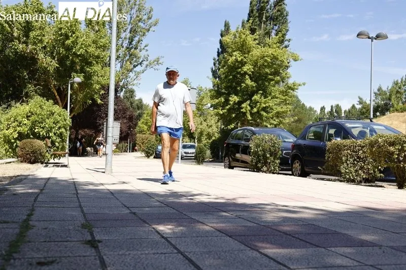 Paseantes y deportistas, esta mañana de domingo en La Aldehuela