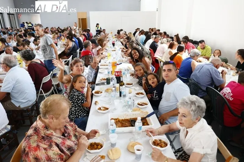 Caldereta popular en Villares de la Reina