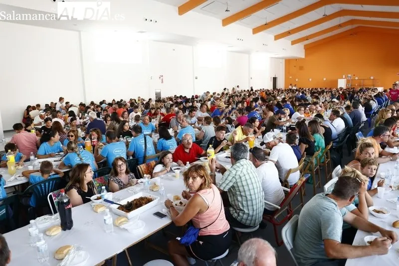 Caldereta popular en Villares de la Reina