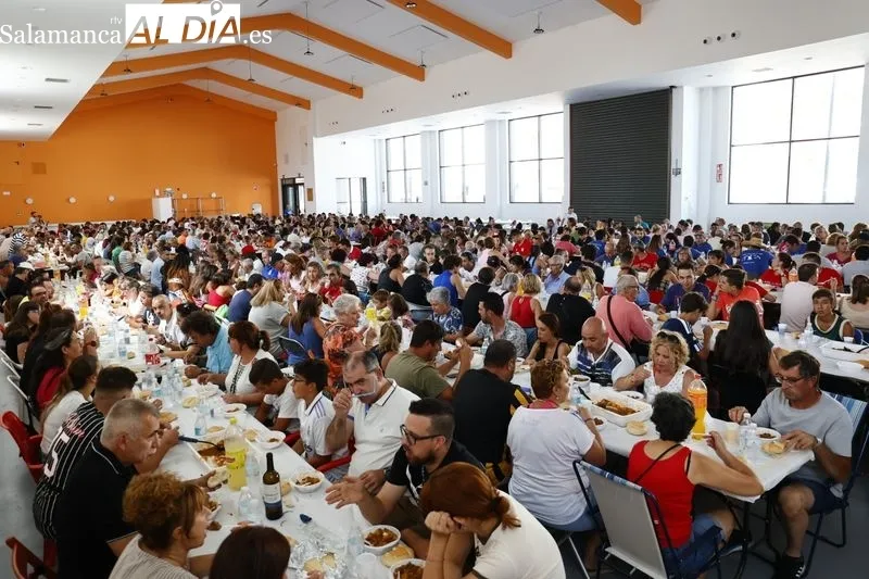 Caldereta popular en Villares de la Reina