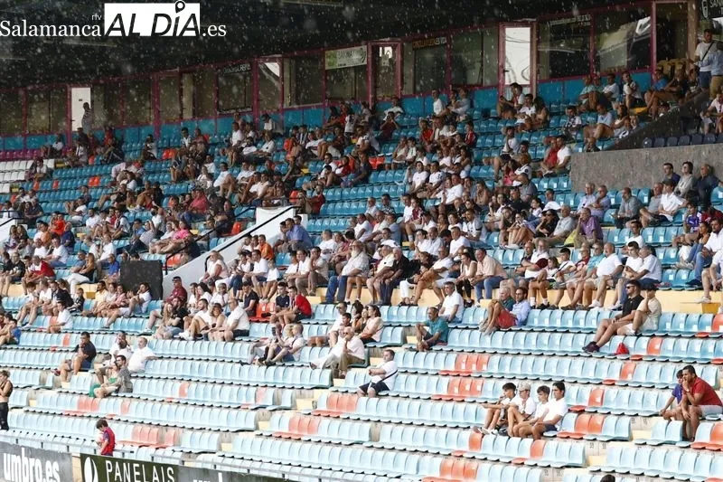 Foto 18 - Desastre del Salamanca UDS en el Helm&aacute;ntico ante un Regional como el Diocesanos (0-2)