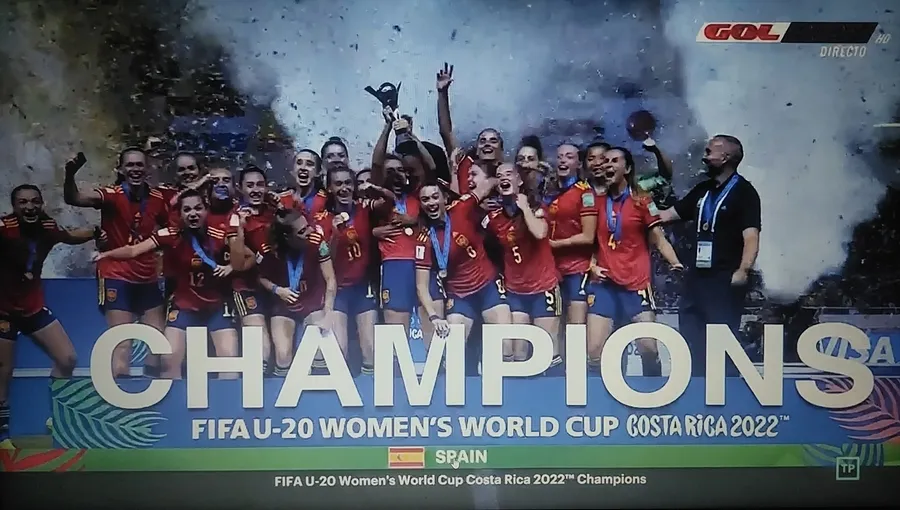 Foto 6 - Carmen &Aacute;lvarez S&aacute;nchez alcanza a sus 19 a&ntilde;os la cima del mundo con la Selecci&oacute;n Espa&ntilde;ola Sub&rsquo;20
