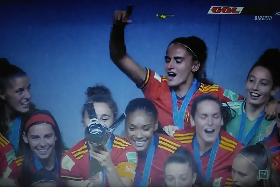 Foto 8 - Carmen &Aacute;lvarez S&aacute;nchez alcanza a sus 19 a&ntilde;os la cima del mundo con la Selecci&oacute;n Espa&ntilde;ola Sub&rsquo;20