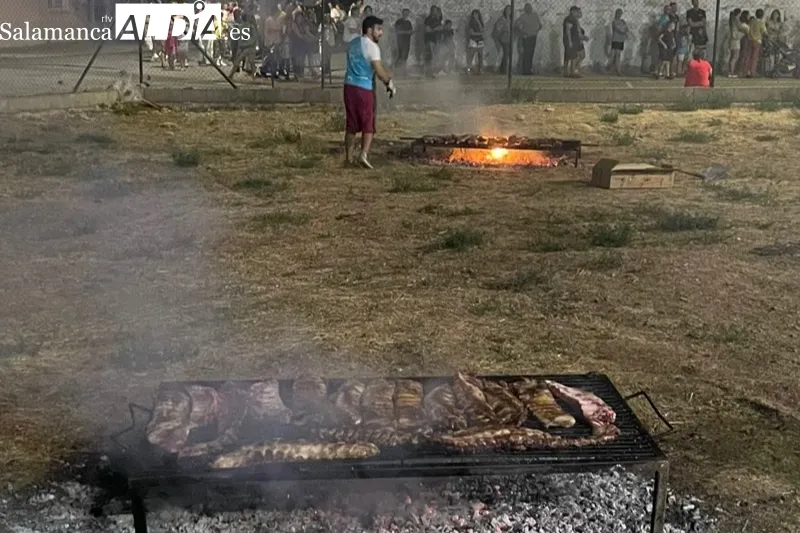 La Plaza de España se convertía hace siete días en una explosiòn multitudinaria de alegría con la vuelta de las Ferias y Fiestas 