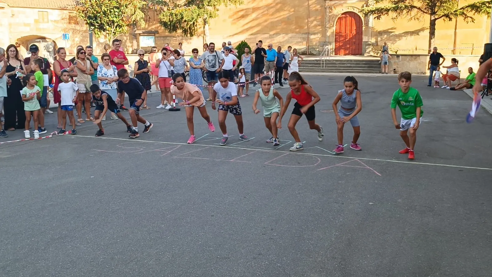 Babilafuente celebraba este martes una original carrera popular
