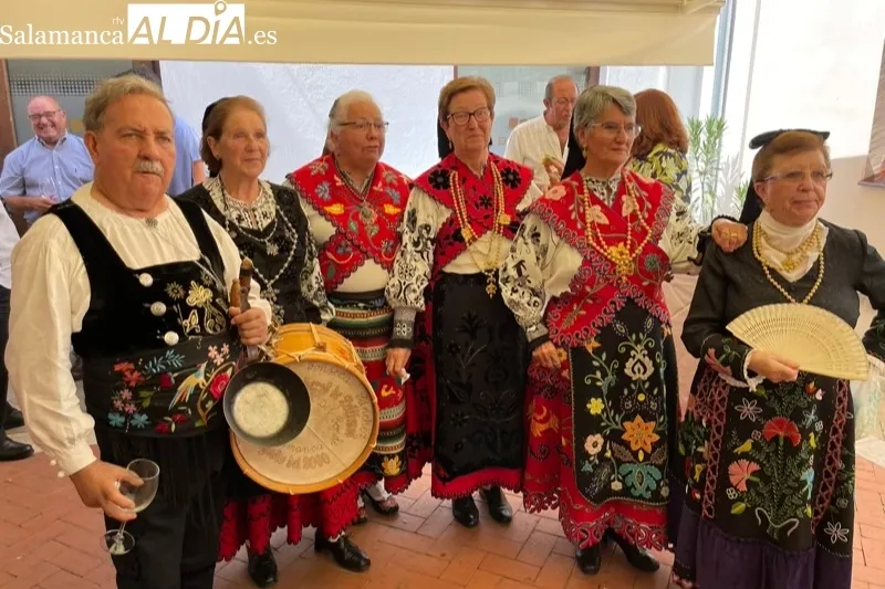 Alcaldes y cargos de la comarca participaban en la recepciòn de fiestas 