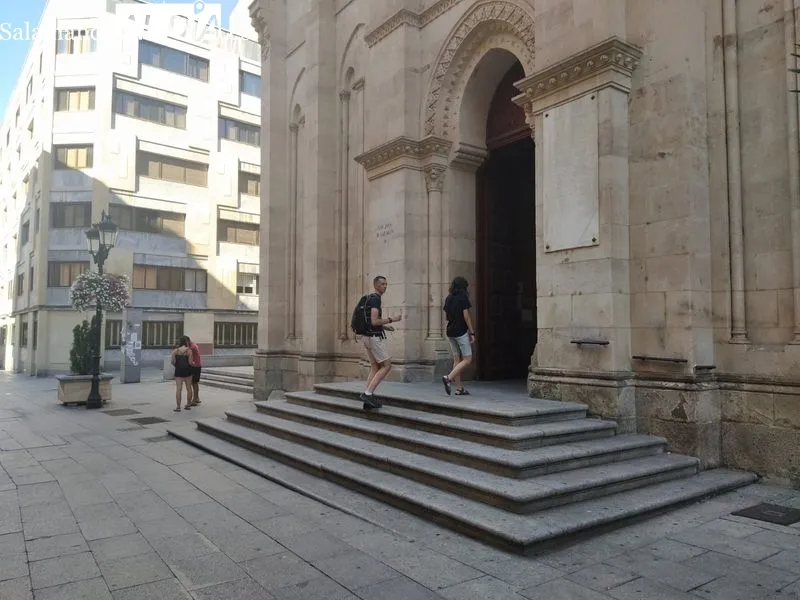 Celebración de la eucaristía en distintas iglesias de al capital salmantina