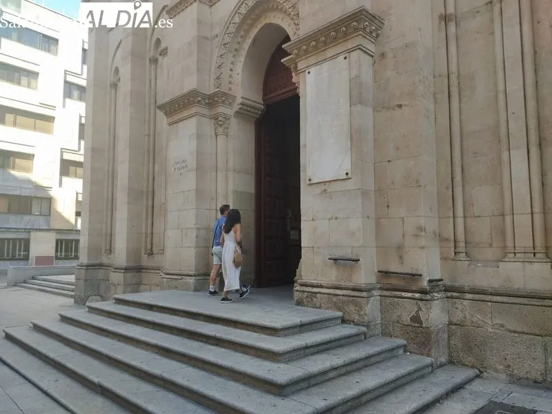 Celebración de la eucaristía en distintas iglesias de al capital salmantina