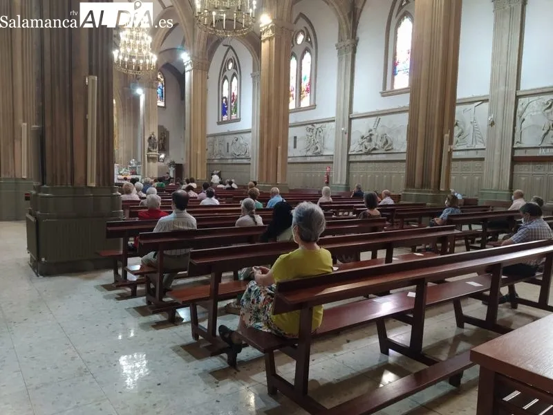 Celebración de la eucaristía en distintas iglesias de al capital salmantina