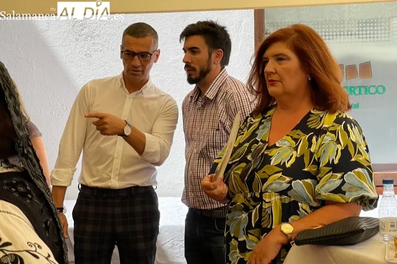 Alcaldes y cargos de la comarca participaban en la recepciòn de fiestas 