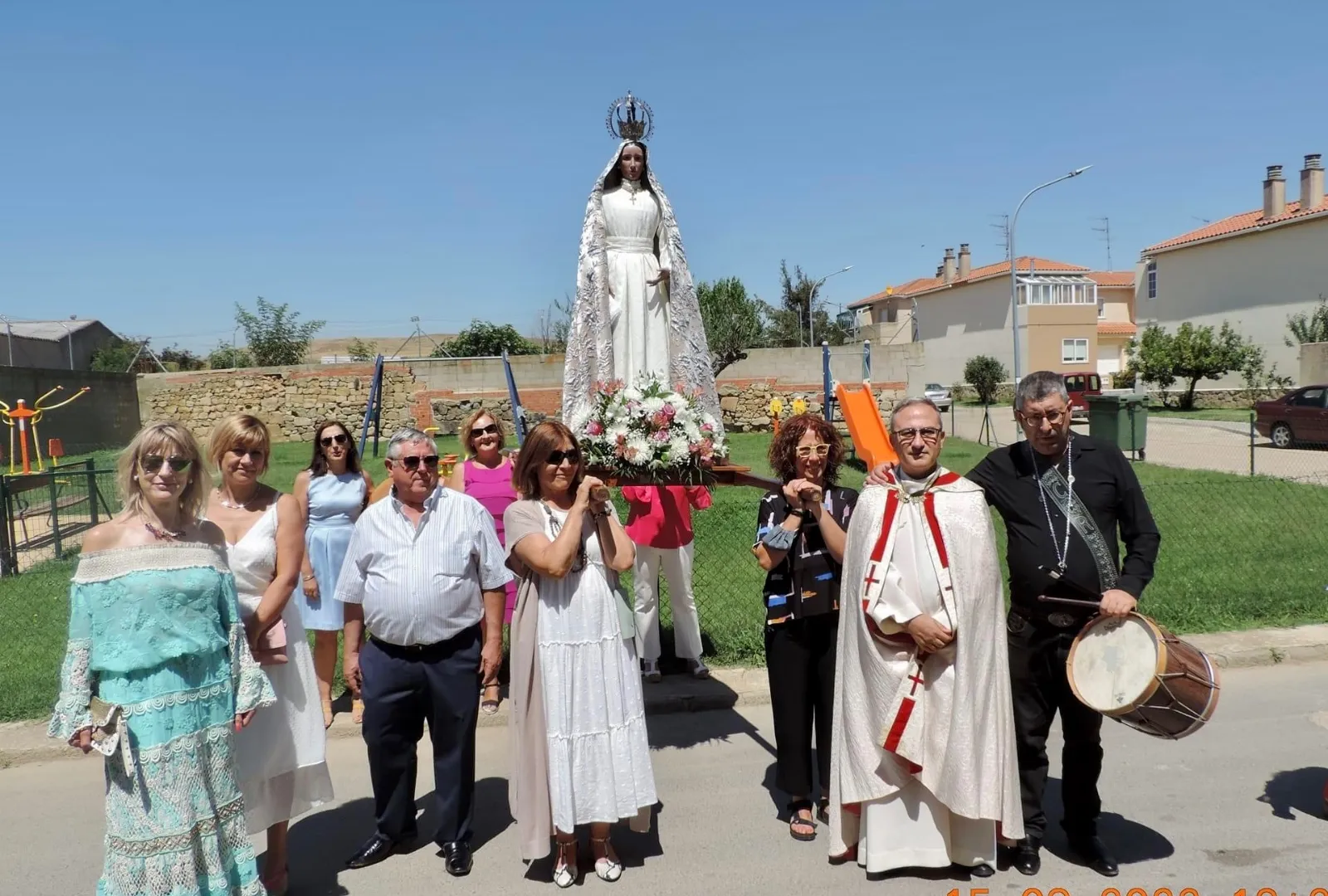 Aldearrubia a festejado este lunes en las calles a su patrona, la Virgen de la Asunciòn