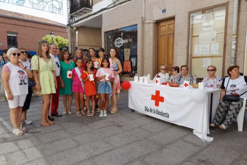 Foto 4 - Cruz Roja se echa a las calles de Pe&ntilde;aranda para retomar su hist&oacute;rico D&iacute;a de la Banderita  