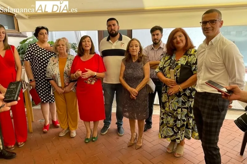 Alcaldes y cargos de la comarca participaban en la recepciòn de fiestas 