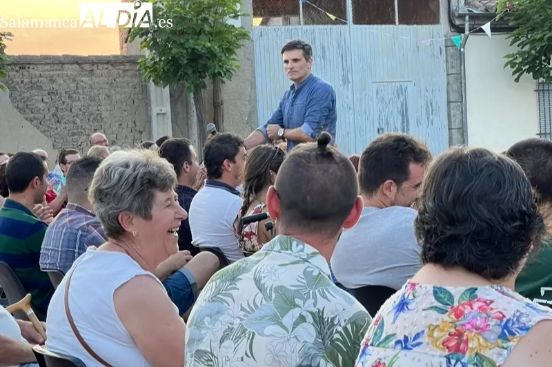 Luis Larrodera ofrecía una original actuación en El Campo de Peñaranda 