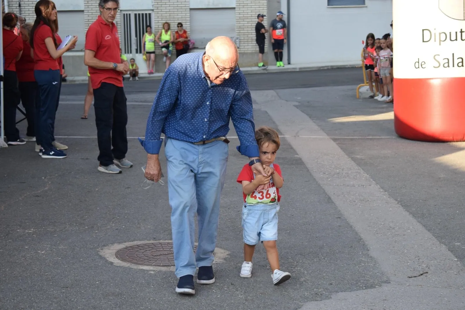 La XIII Carrera Popular de Villar de Gallimazo volvía a las calles este sábado