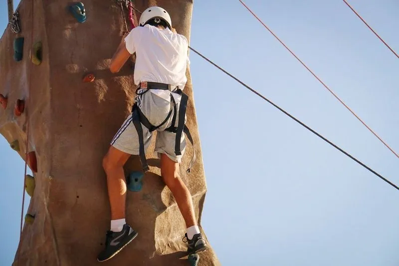 Los jóvenes disfrutan con las actividades que ha programado el Ayuntamiento de Carbajosa