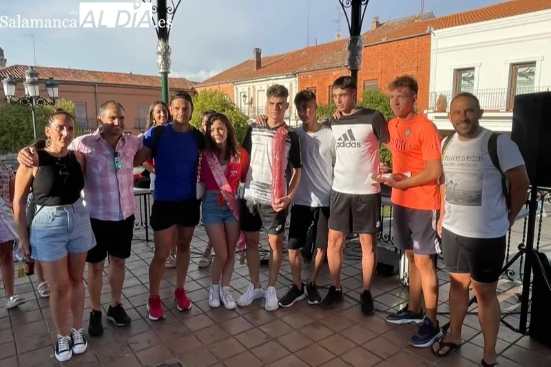 La Plaza de España acogía la tradicional gincana de peñas de ferias