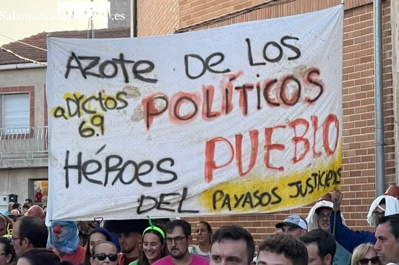 Las peñas de Cantalpino han dado la bienvenida a sus fiestas con un pasacalles