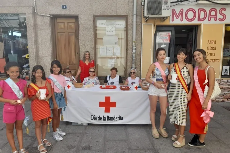 Foto 2 - Cruz Roja se echa a las calles de Pe&ntilde;aranda para retomar su hist&oacute;rico D&iacute;a de la Banderita  