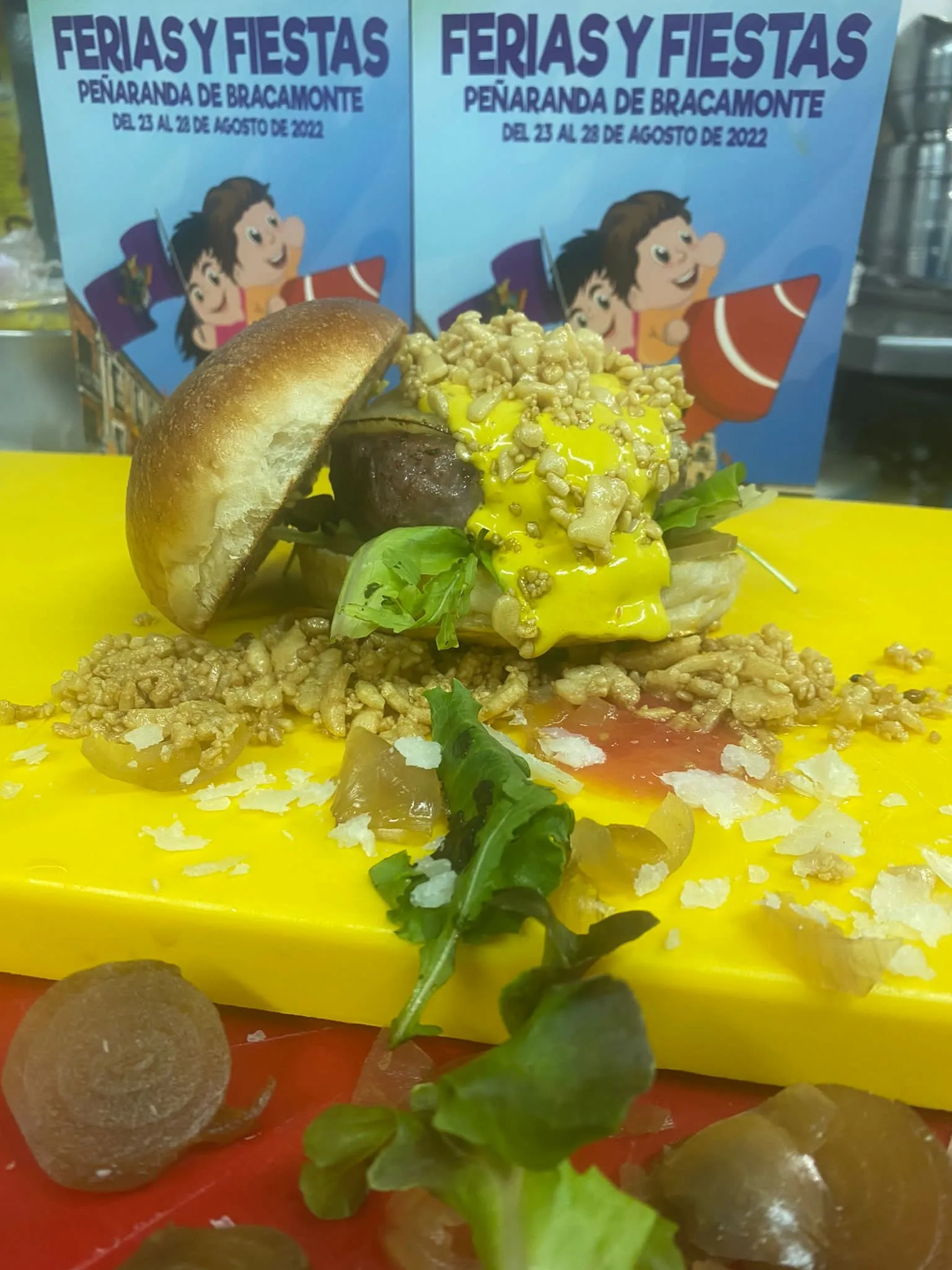 Los Alamos Gastrolab crea la primera hamburguesa Lorena Martín 