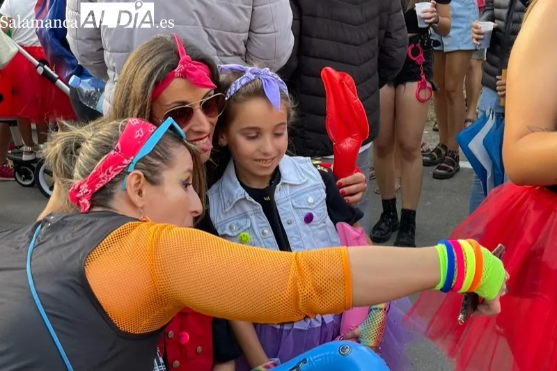Las peñas de Cantalpino han dado la bienvenida a sus fiestas con un pasacalles