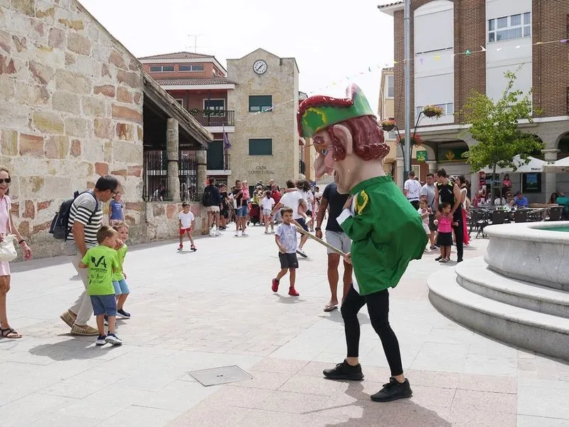 Los más pequeños disfrutan de las actividades programadas en Carbajosa