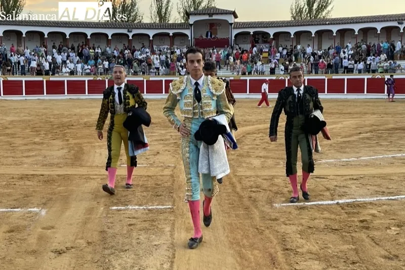 Foto 2 - Tarde de TOROS en La Florida