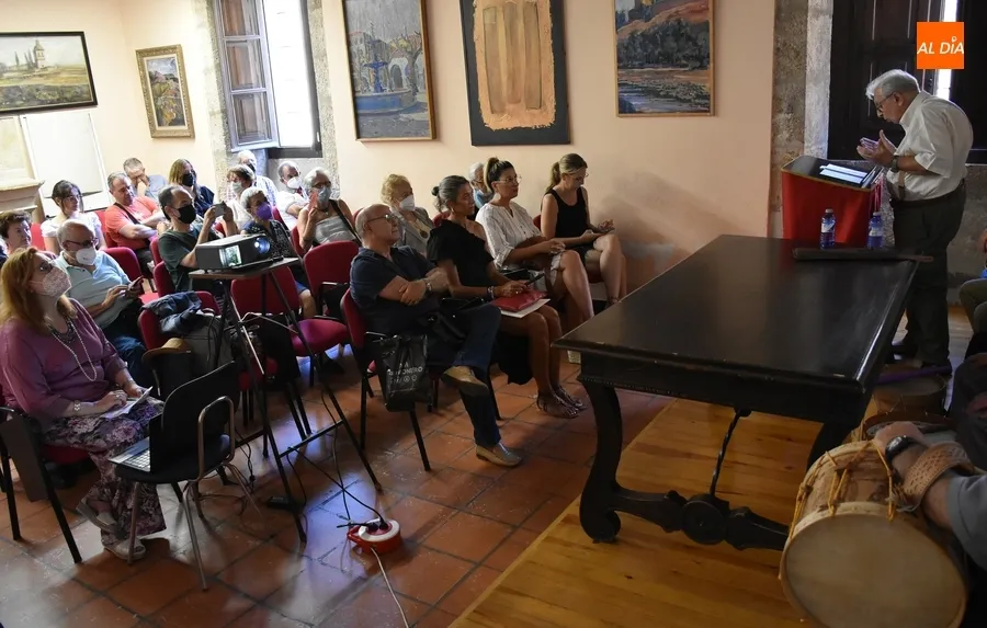 Foto 2 - Recordada con poes&iacute;a y m&uacute;sica la mirobrigense Mar&iacute;a Luisa D&iacute;ez Caridad