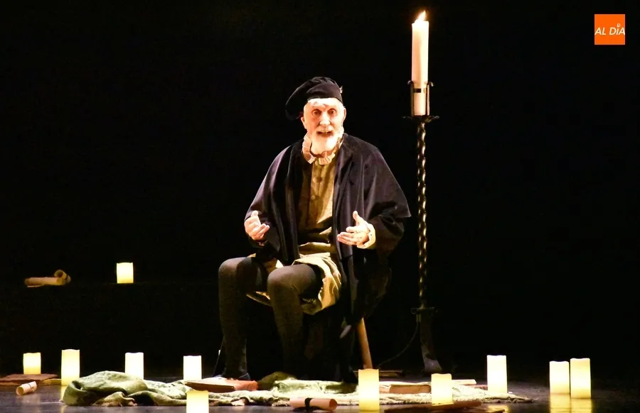 Foto 17 - Exhibici&oacute;n de Denis Rafter a sus 80 a&ntilde;os sobre las tablas del Teatro Nuevo para &lsquo;presubir&rsquo; el tel&oacute;n