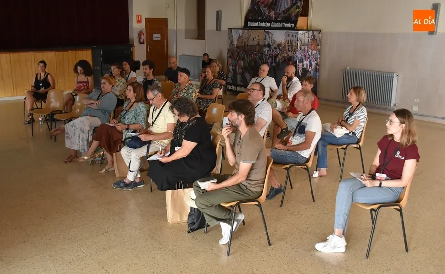 Foto 5 - COFAE explica a los profesionales c&oacute;mo sacarle el m&aacute;ximo partido al paso por una Feria
