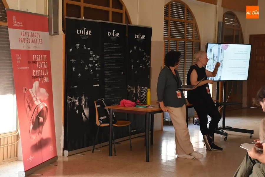 Foto 6 - COFAE explica a los profesionales c&oacute;mo sacarle el m&aacute;ximo partido al paso por una Feria