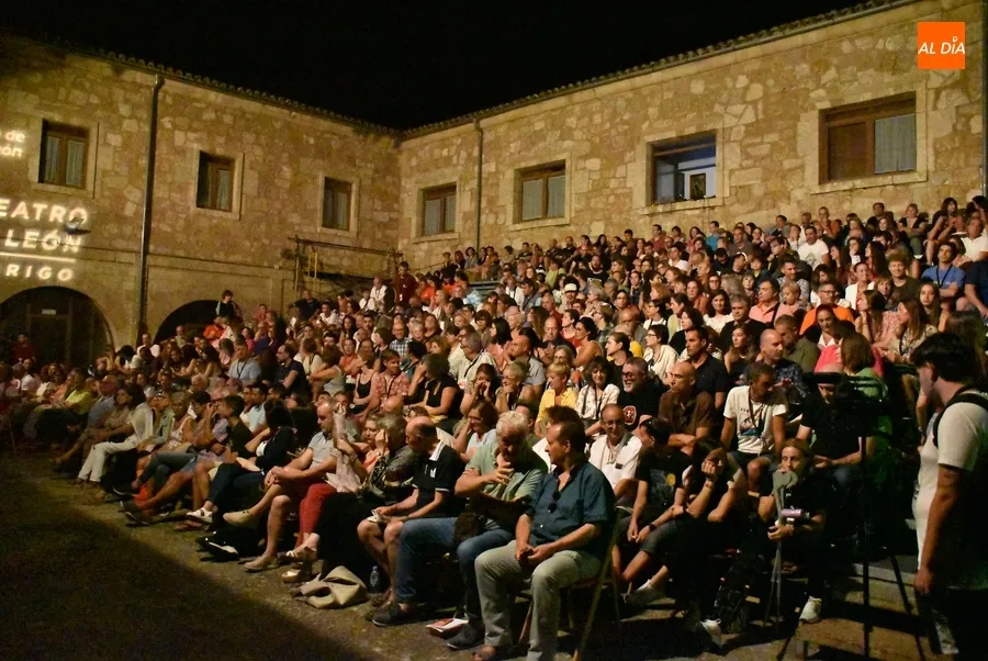 Foto 2 - Los Sitios vuelve a ser un mes despu&eacute;s lugar de estancia de refugiados en el cierre con risas del mi&eacute;rcoles
