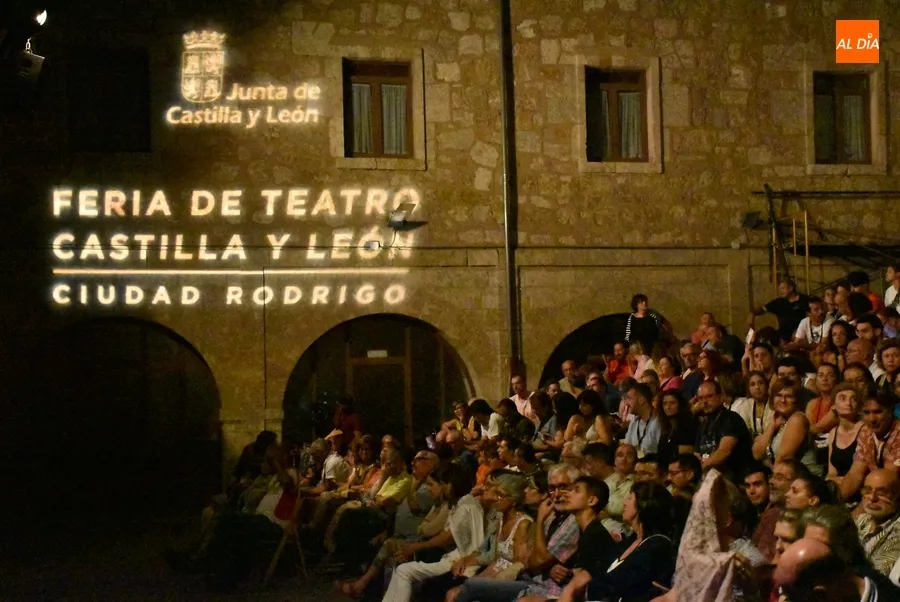 Foto 3 - Los Sitios vuelve a ser un mes despu&eacute;s lugar de estancia de refugiados en el cierre con risas del mi&eacute;rcoles