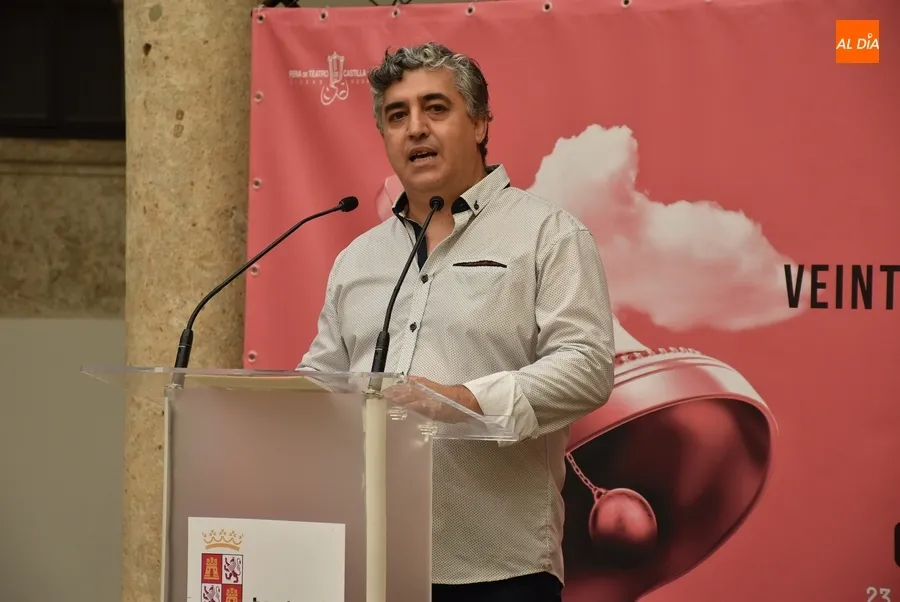 Foto 7 - La Feria de Teatro de Ciudad Rodrigo inaugura su 25&ordf; edici&oacute;n luciendo m&uacute;sculo institucional