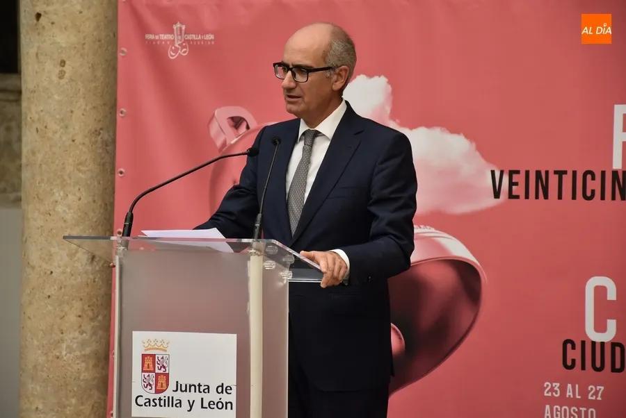 Foto 9 - La Feria de Teatro de Ciudad Rodrigo inaugura su 25&ordf; edici&oacute;n luciendo m&uacute;sculo institucional