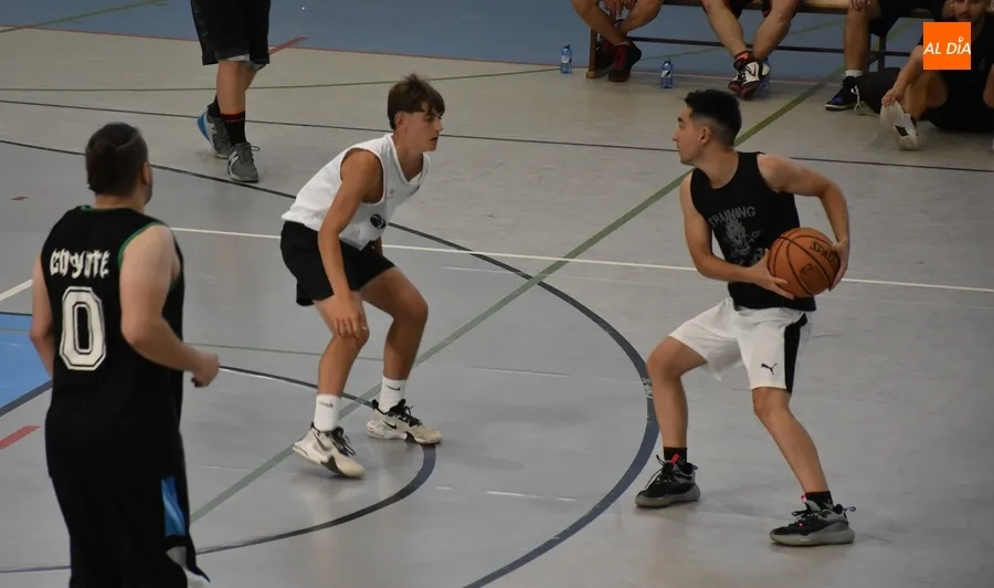 Foto 2 - Doce equipos toman parte en el recuperado Torneo 3x3 de Basket