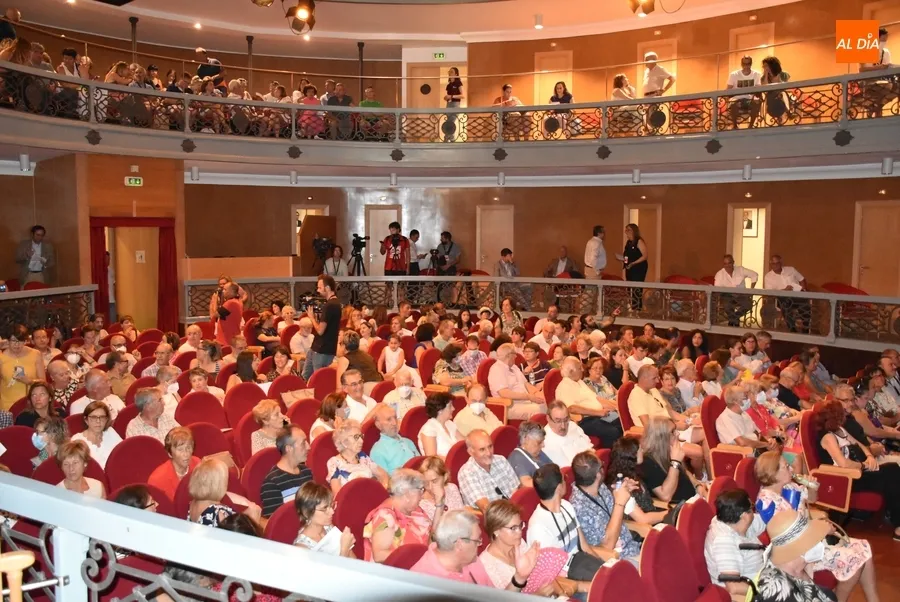 Foto 9 - Nao D&rsquo;Amores se vuelve a encargar, junto a la Compa&ntilde;&iacute;a Nacional de Teatro Cl&aacute;sico, de subir el tel&oacute;n