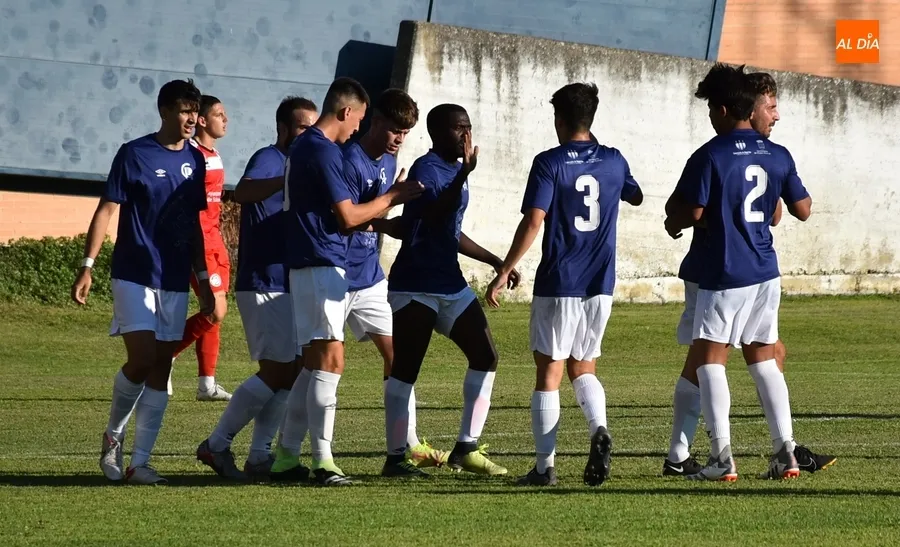 Foto 11 - El Ciudad Rodrigo arranca con victoria y dando buena imagen ante un rival liguero, Unionistas B