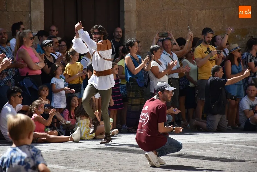 Foto 6 - Los espectadores logran abrir con generaci&oacute;nARTes las &lsquo;puertas de la literatura&rsquo;