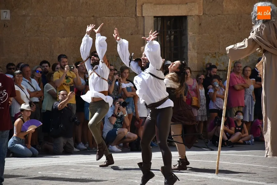 Foto 10 - Los espectadores logran abrir con generaci&oacute;nARTes las &lsquo;puertas de la literatura&rsquo;